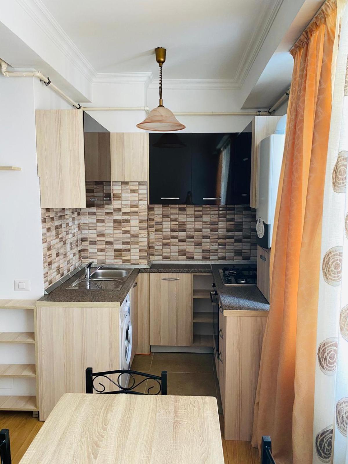 Solid Butoaie * Mamaia